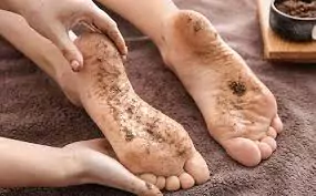 Foot Scrub & Herbal Foot Pack